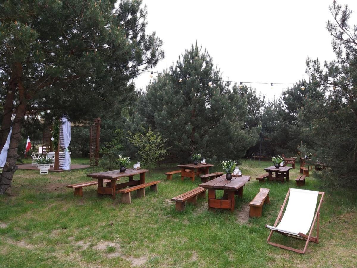 Miodowy Zakatek Caloroczne Domki I Pokoje Przy Suntago, Deepspot, Pyszne Sniadania, Grill, Ognisko Mszczonów Exterior foto
